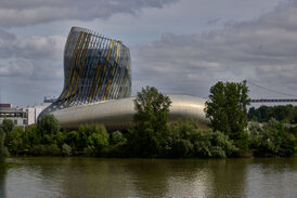 Bordeaux au fil de l’eau en bateau