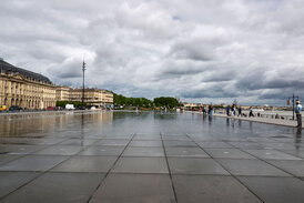 Bordeaux au fil de l’eau en bateau